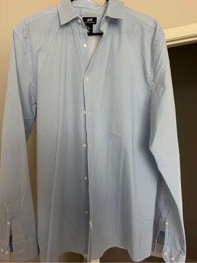 H&M Men's Blue and White Pinstripe Dress Shirt